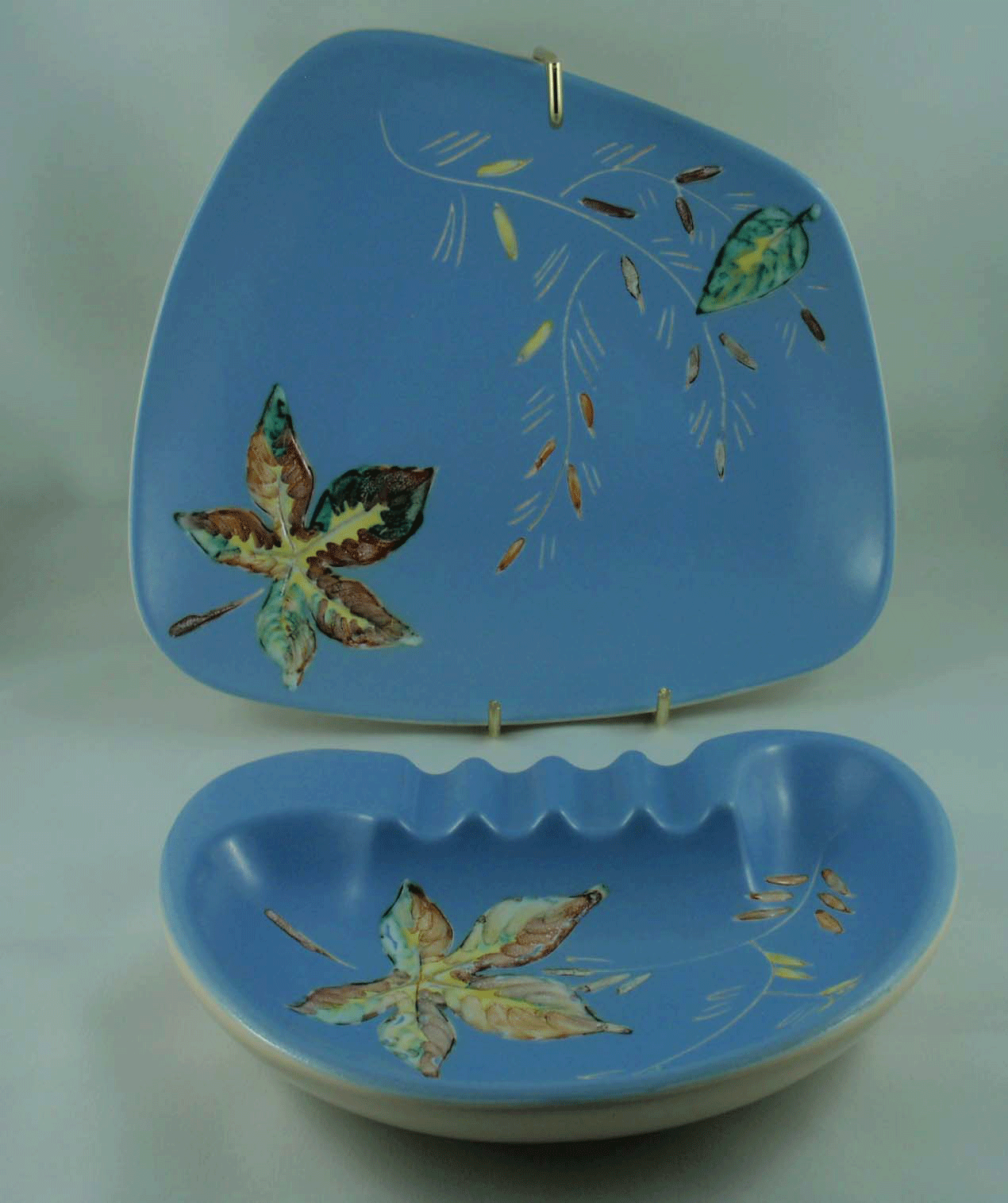 3 & 4: Showing 2 different decor versions for the same pattern name, "Mountain Leaves"